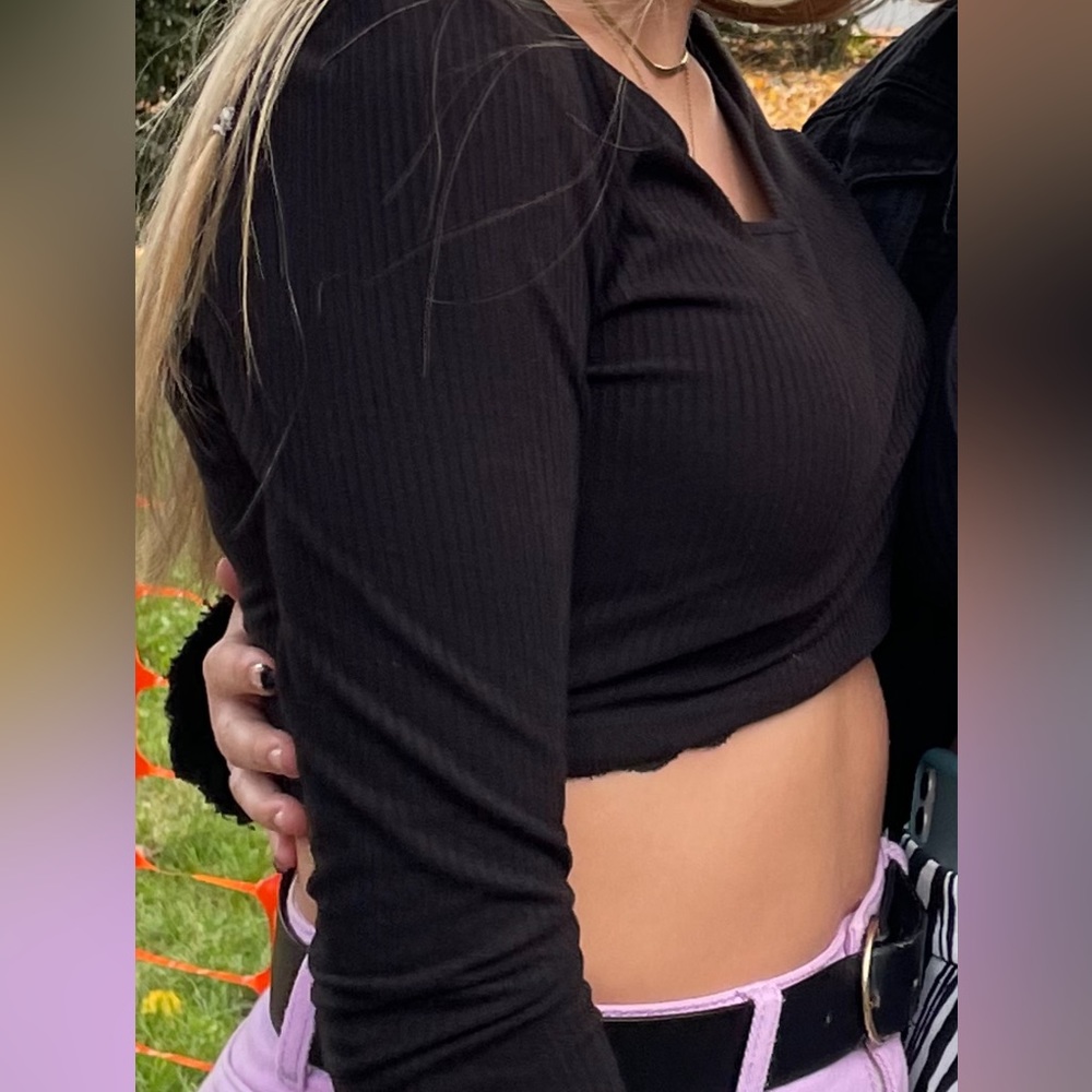 Black long sleeve with lace bottom crop top!